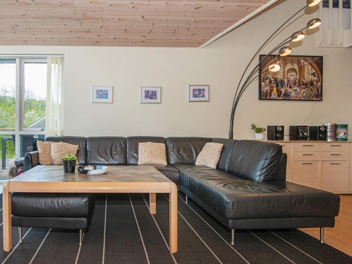 12 Person Holiday Home In Aabenraa Loddenhøj Buitenkant foto