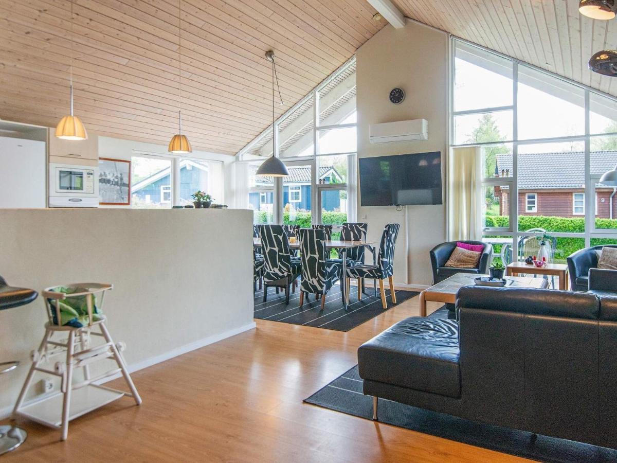 12 Person Holiday Home In Aabenraa Loddenhøj Buitenkant foto